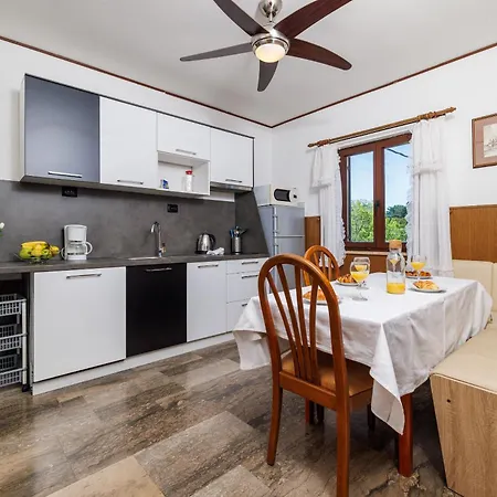 Petar Apartment *